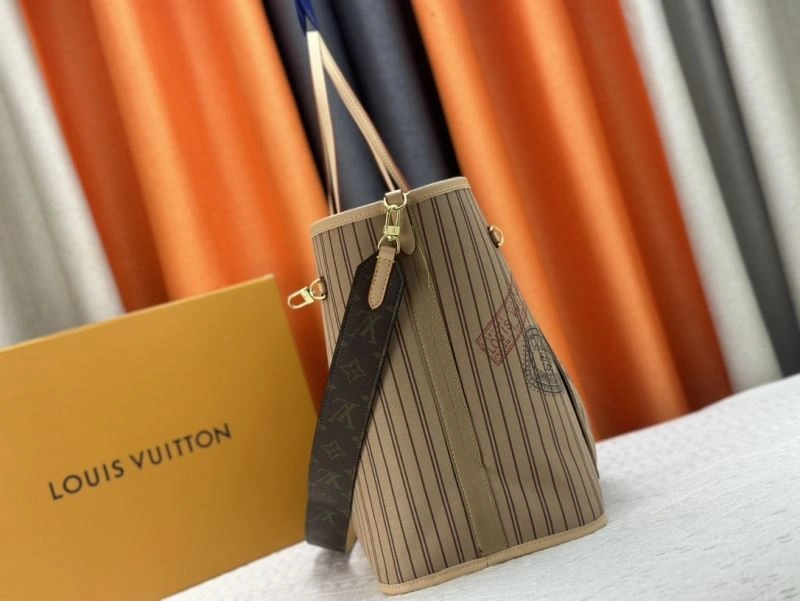 Louis Vuitton Shopping Bags GoAnywhere 79472