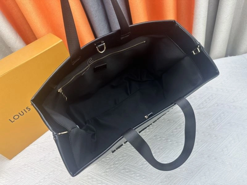 Snug Louis Vuitton Shopping Bags 79471