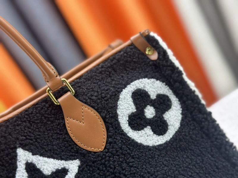 Louis Vuitton Shopping Bags StreetReady 79452