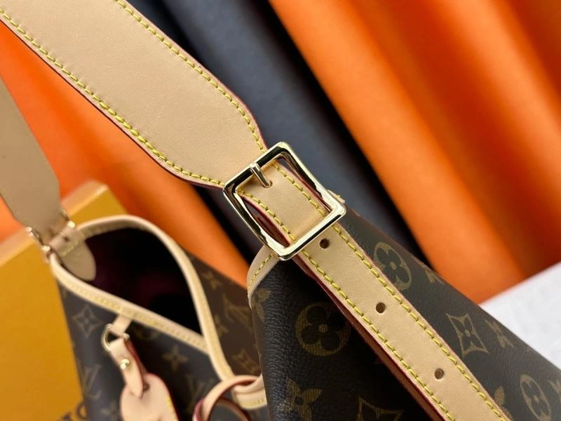 Stylish Louis Vuitton Shopping Bags 78888