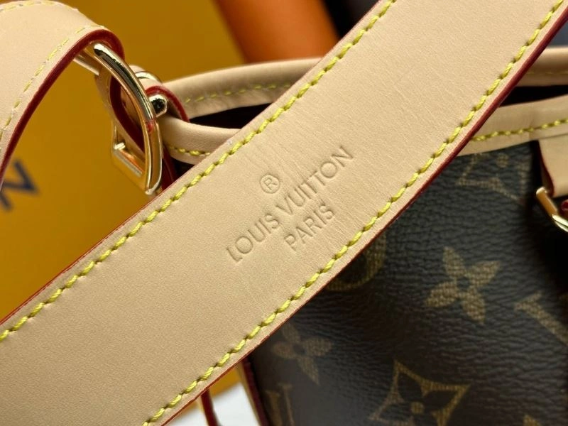 Louis Vuitton Shopping Bags Trendy 78892