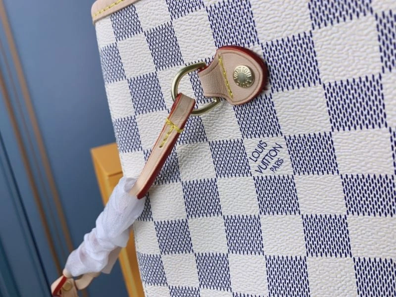 Sporty Louis Vuitton Shopping Bags 79466