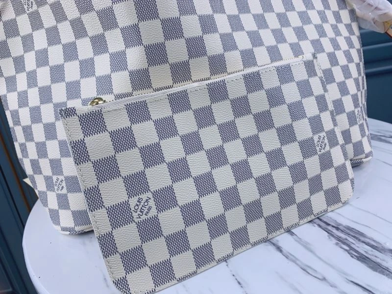 Sporty Louis Vuitton Shopping Bags 79466