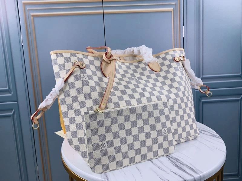 Sporty Louis Vuitton Shopping Bags 79466