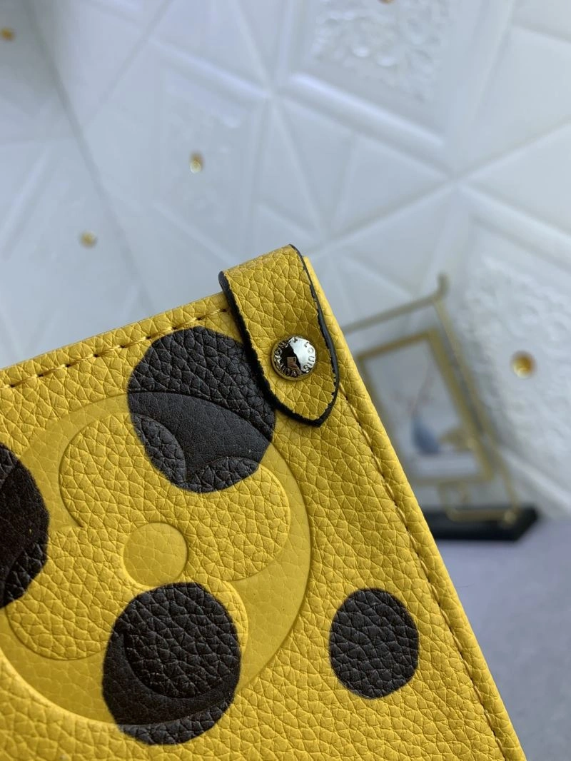 Sleek Louis Vuitton Shopping Bags 79447