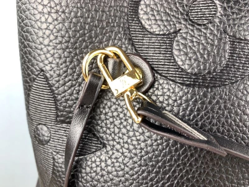 RelaxedFit Louis Vuitton Shopping Bags 79440