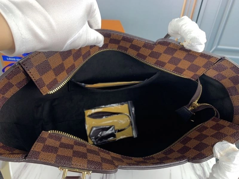 Sustainable Louis Vuitton Shopping Bags 79436