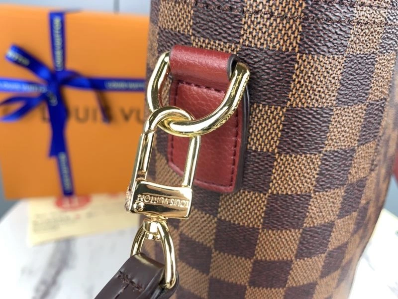 Louis Vuitton Shopping Bags DailyWear 79430