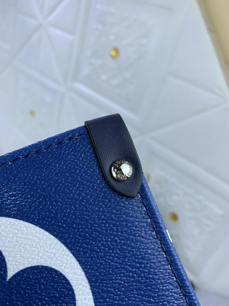 Bold Louis Vuitton Shopping Bags 79431