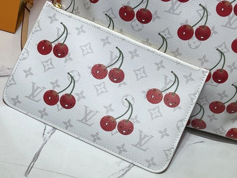 Breathable Louis Vuitton Shopping Bags 79419