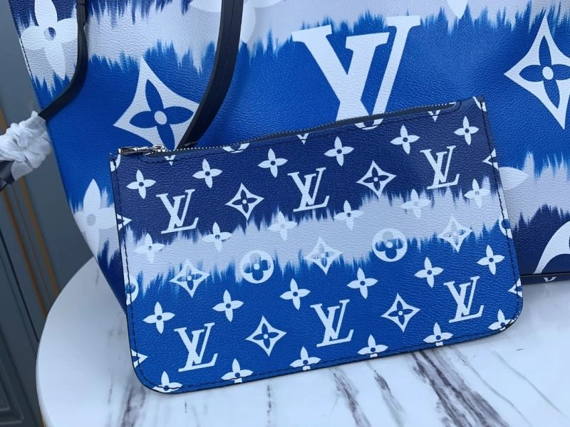 Lightweight Louis Vuitton Shopping Bags 79417