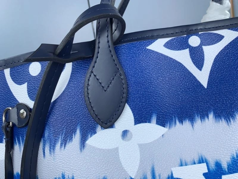 Lightweight Louis Vuitton Shopping Bags 79417
