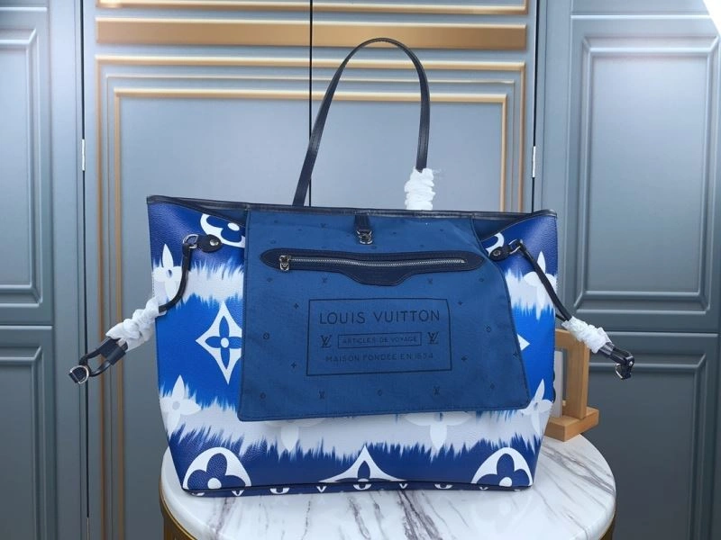 Lightweight Louis Vuitton Shopping Bags 79417