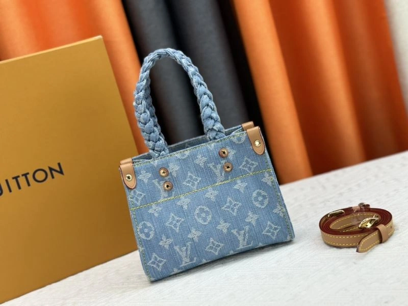 Lightweight Louis Vuitton Shopping Bags 79414