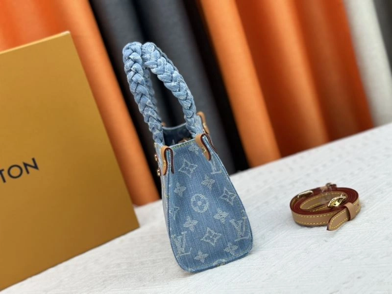 Lightweight Louis Vuitton Shopping Bags 79414