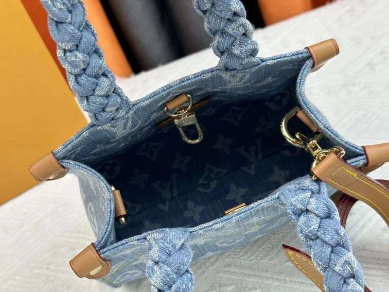 Lightweight Louis Vuitton Shopping Bags 79414