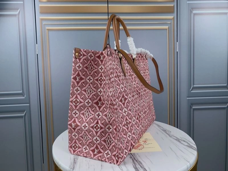 Louis Vuitton Shopping Bags TechFriendly 79400