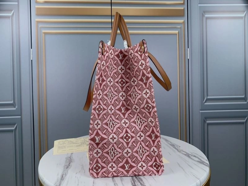 Louis Vuitton Shopping Bags TechFriendly 79400