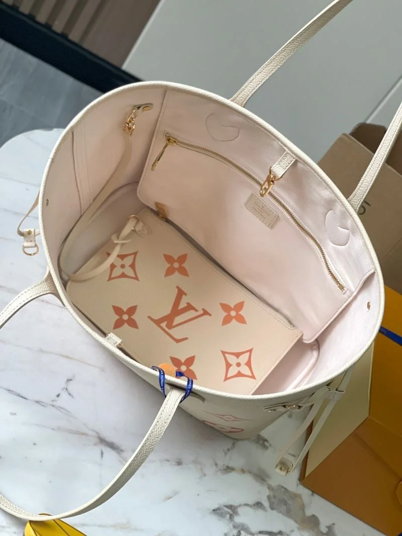 HighPerformance Louis Vuitton Shopping Bags 39527