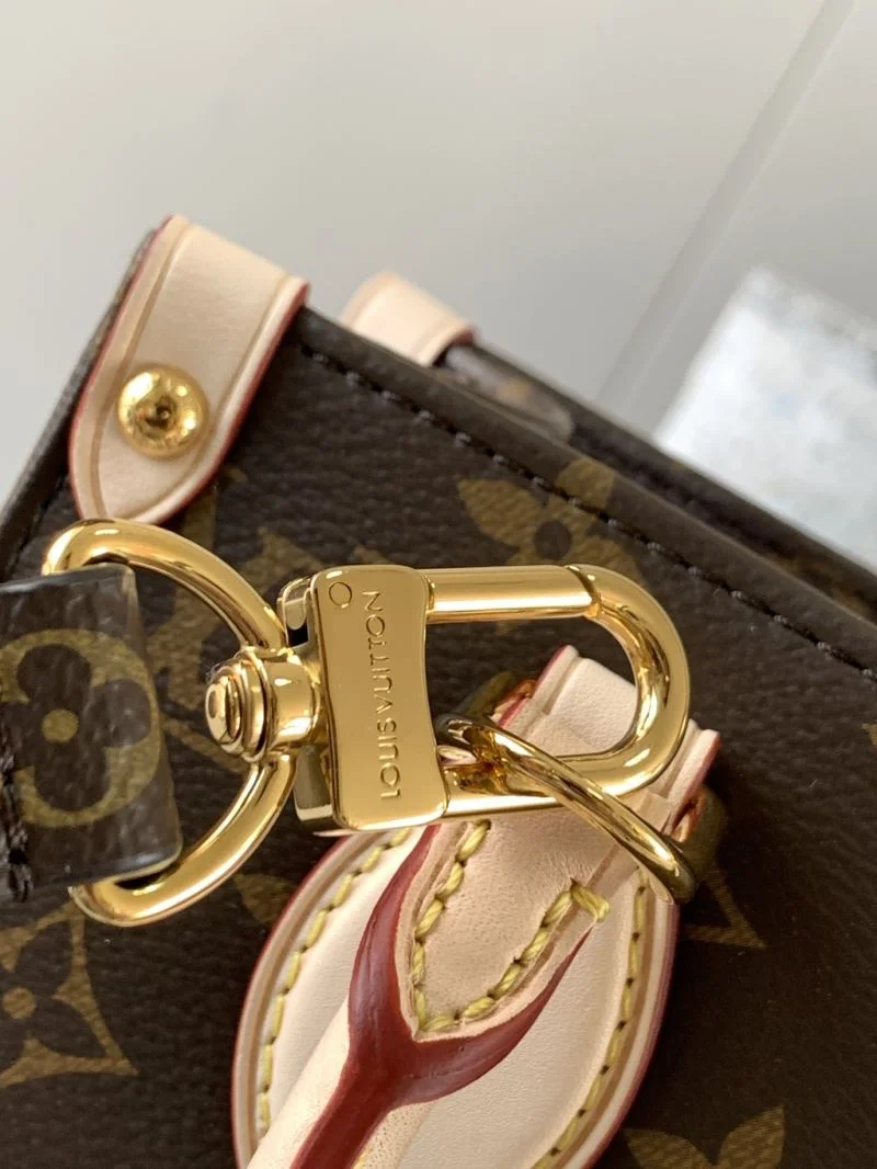 Louis Vuitton Shopping Bags Vibrant 39531