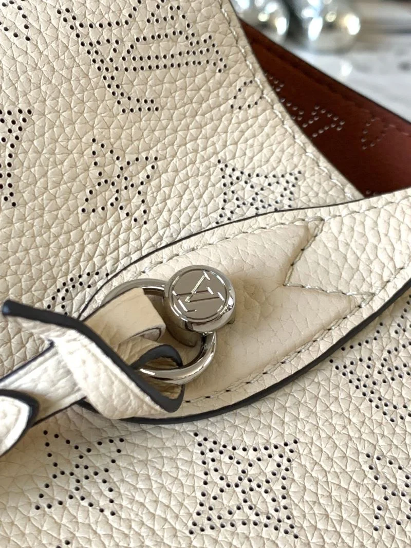 Louis Vuitton Shopping Bags WrinkleFree 39553