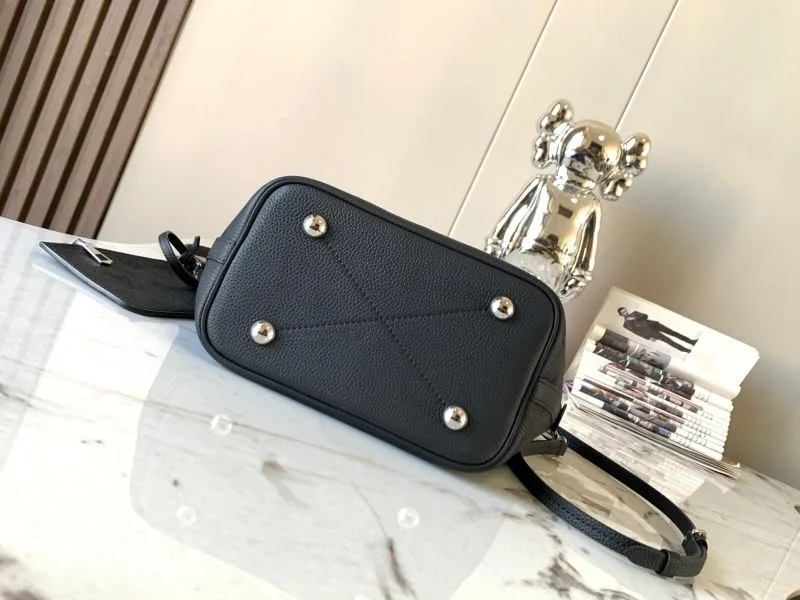 Louis Vuitton Shopping Bags Comfortable 39533
