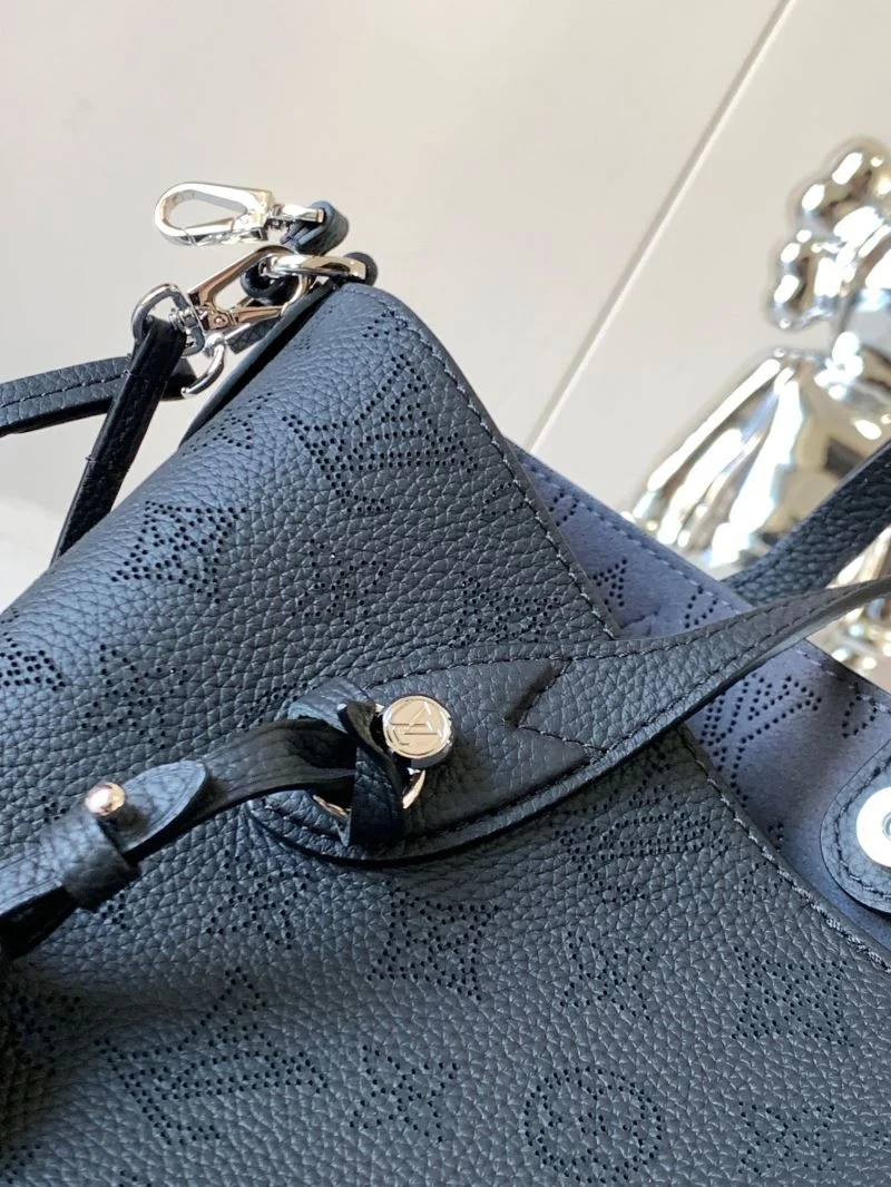 Louis Vuitton Shopping Bags Comfortable 39533