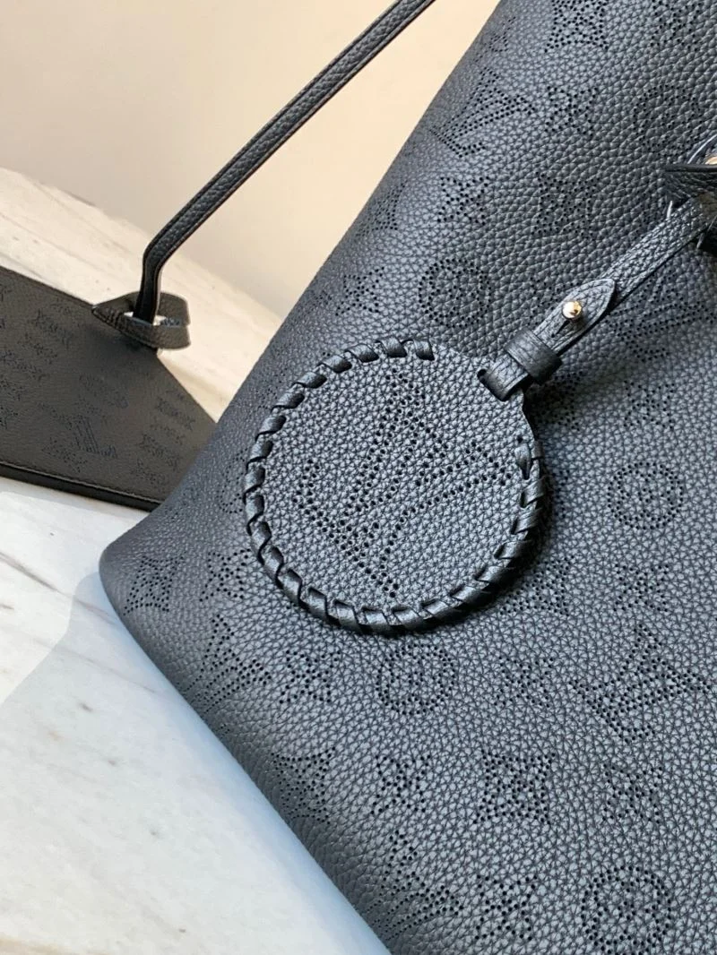 Durable Louis Vuitton Shopping Bags 39532