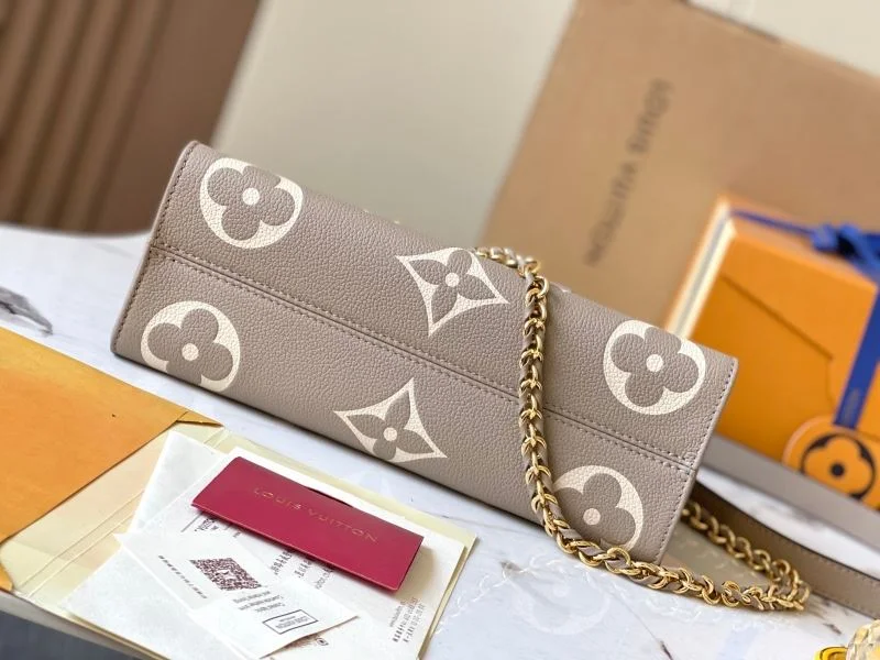 StreetReady Louis Vuitton Shopping Bags 39578