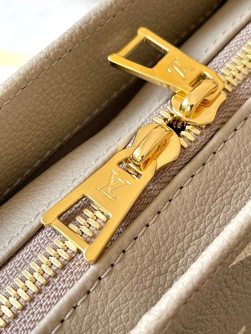 StreetReady Louis Vuitton Shopping Bags 39578