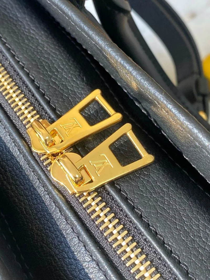 Louis Vuitton Shopping Bags Supportive 39524