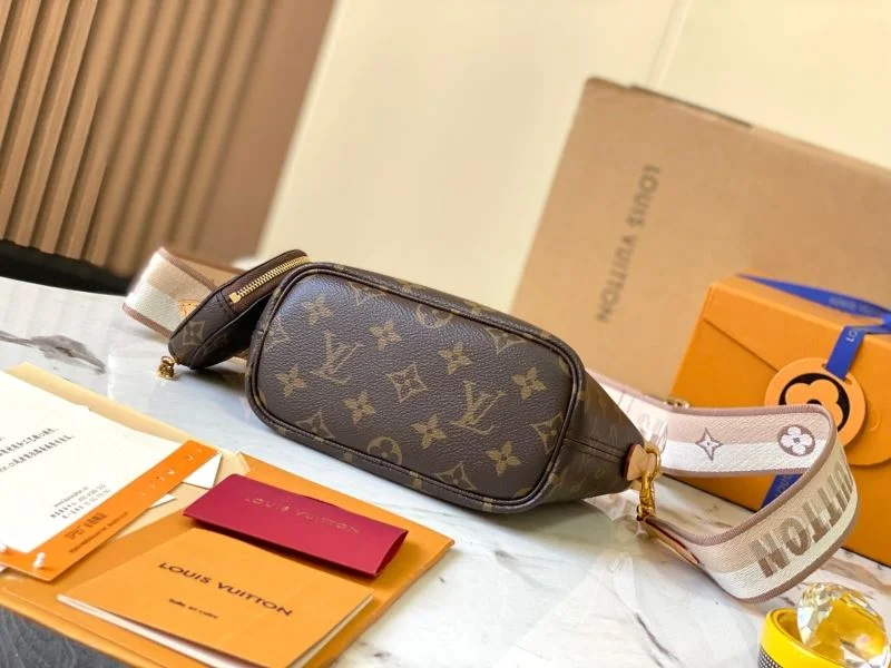 Louis Vuitton Shopping Bags WaterResistant 39520