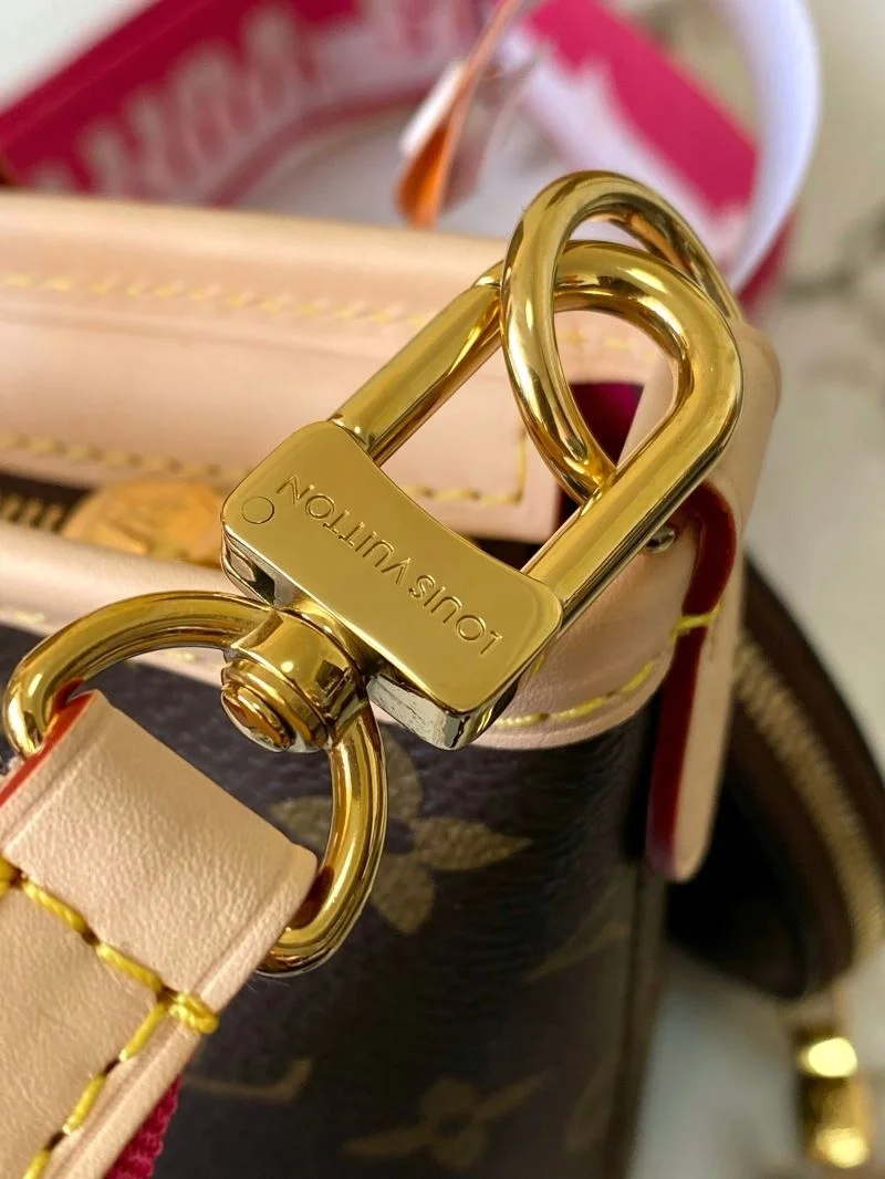 Louis Vuitton Shopping Bags UrbanStyle 39521