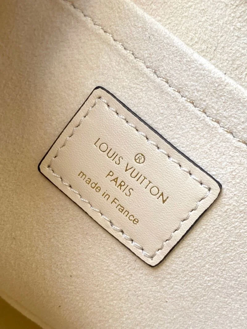 Louis Vuitton Shopping Bags Vibrant 39547