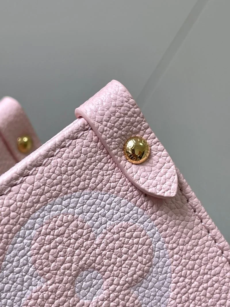 Stylish Louis Vuitton Shopping Bags 39513