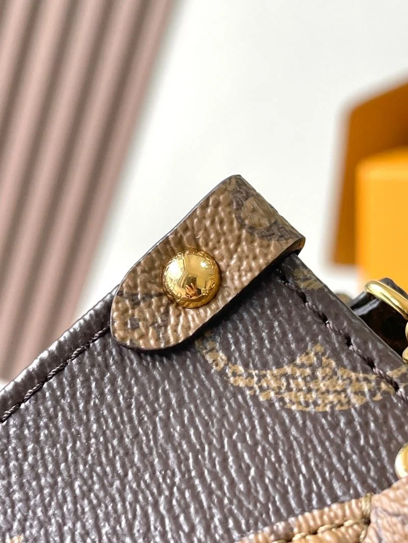 Functional Louis Vuitton Shopping Bags 39492