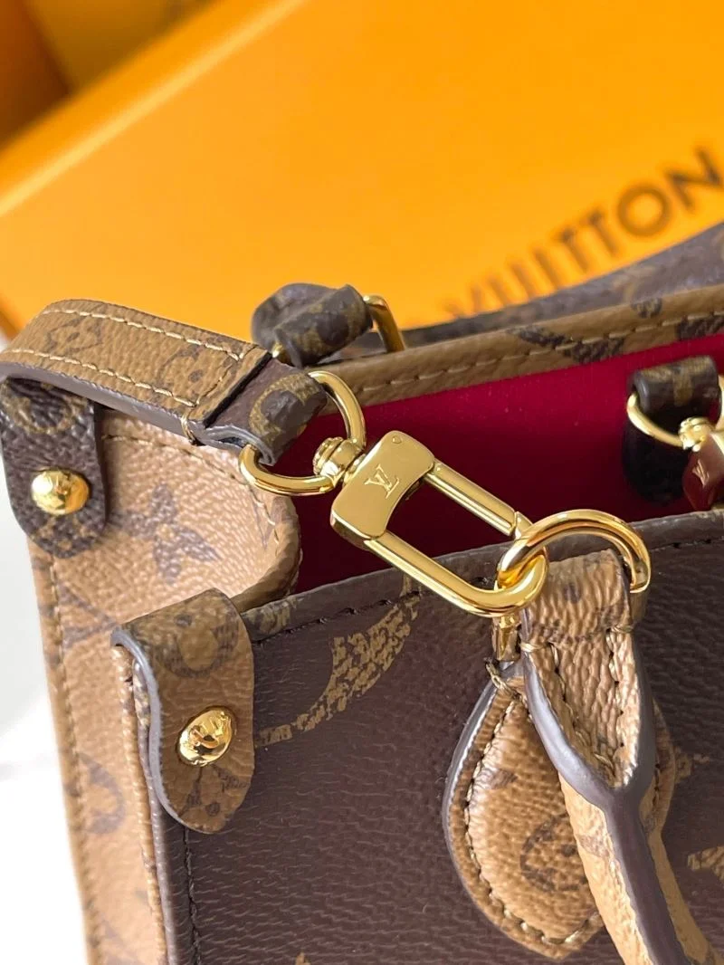 Functional Louis Vuitton Shopping Bags 39492