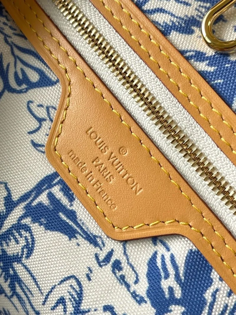 Sustainable Louis Vuitton Shopping Bags 39525