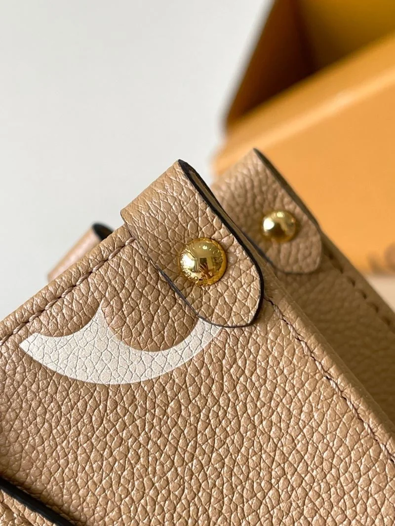 WrinkleFree Louis Vuitton Shopping Bags 39462