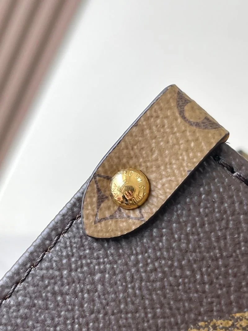 Louis Vuitton Shopping Bags FreshLook 39488