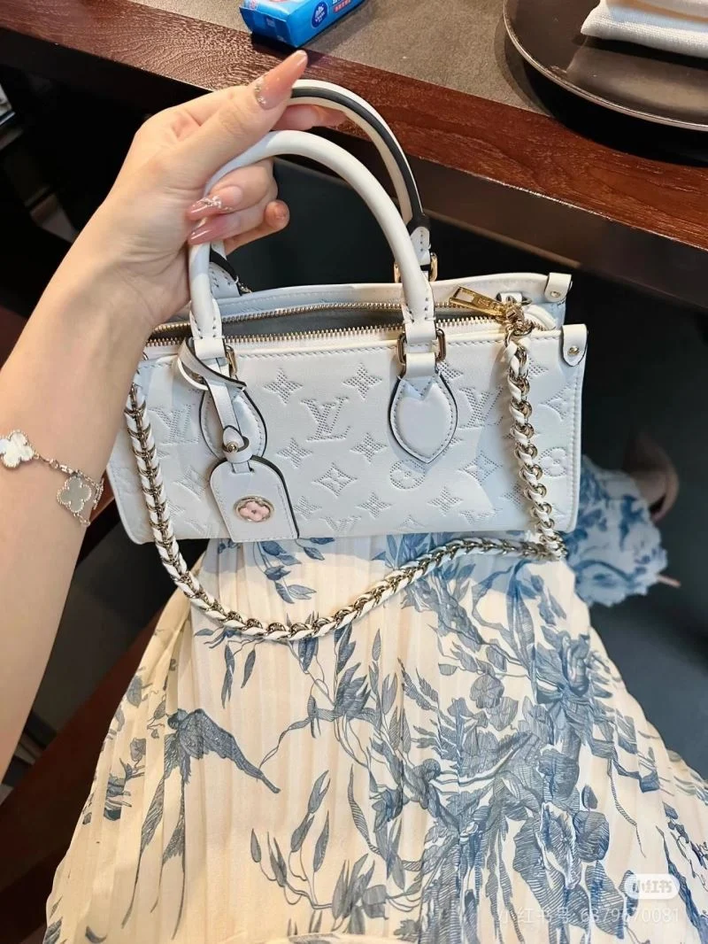 MultiPurpose Louis Vuitton Shopping Bags 39483