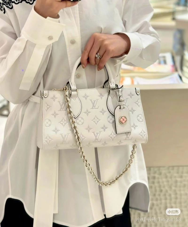 MultiPurpose Louis Vuitton Shopping Bags 39483