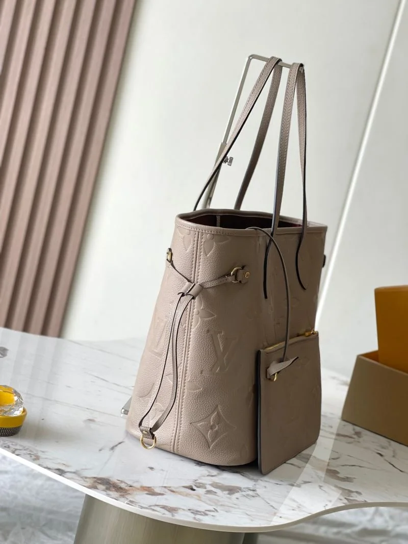 Seasonal Louis Vuitton Shopping Bags 39476