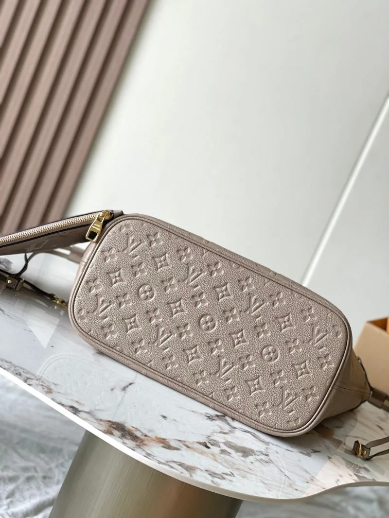 Seasonal Louis Vuitton Shopping Bags 39476