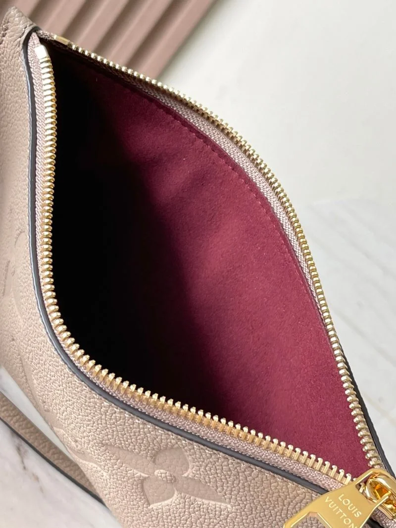 Seasonal Louis Vuitton Shopping Bags 39476