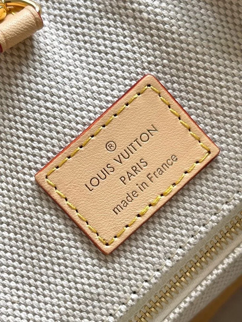 Soft Louis Vuitton Shopping Bags 39469