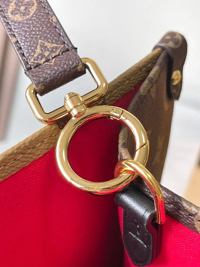 Casual Louis Vuitton Shopping Bags 39470