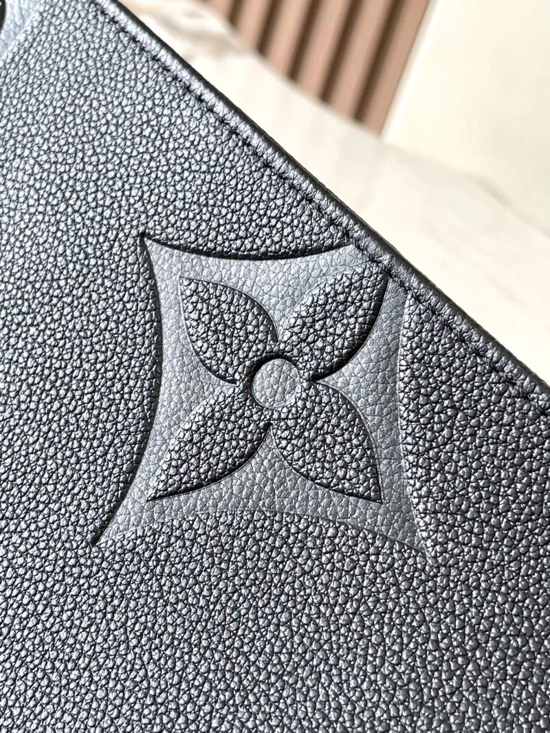 Louis Vuitton Shopping Bags EasyMatch 39486