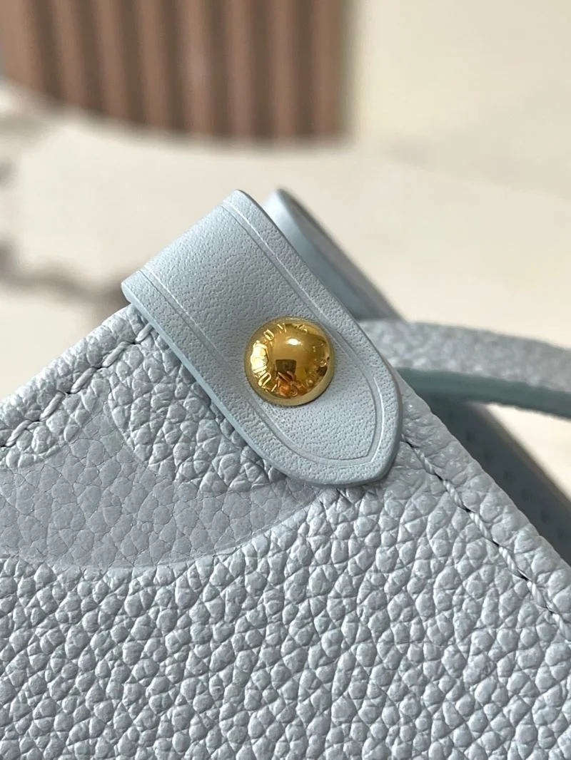 ComfortFit Louis Vuitton Shopping Bags 39495