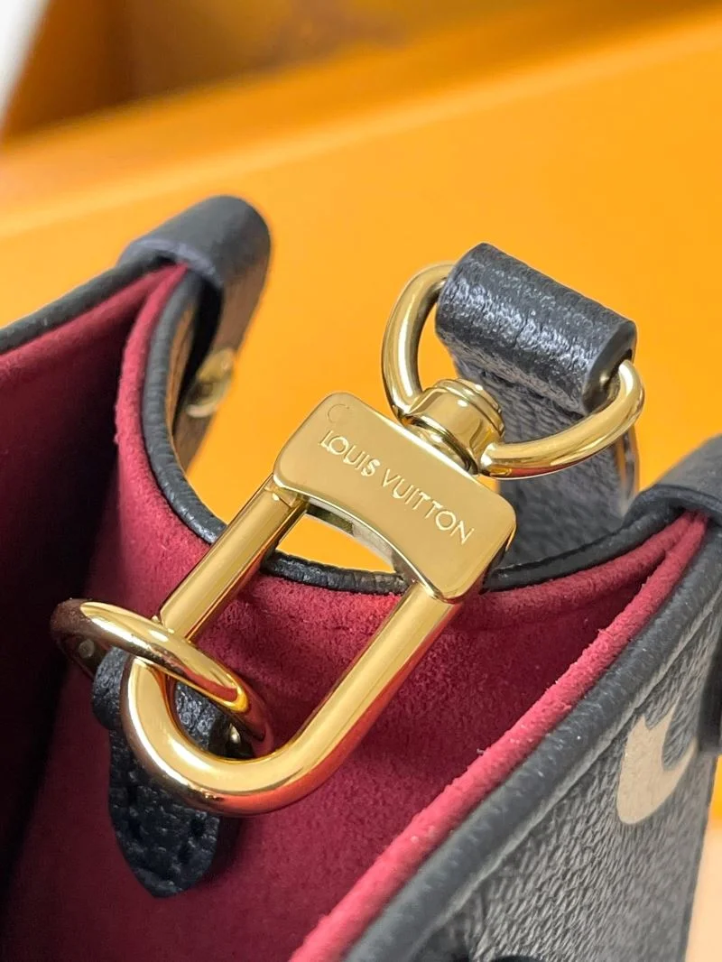 ComfortFit Louis Vuitton Shopping Bags 39450